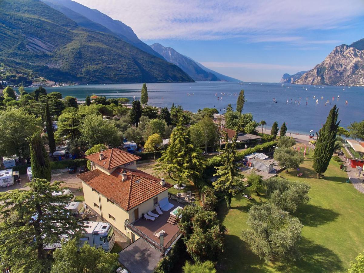 Villa Torbole 토르볼레 외부 사진
