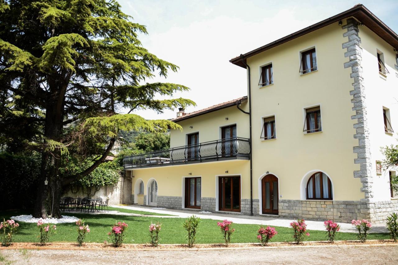 Villa Torbole 토르볼레 외부 사진