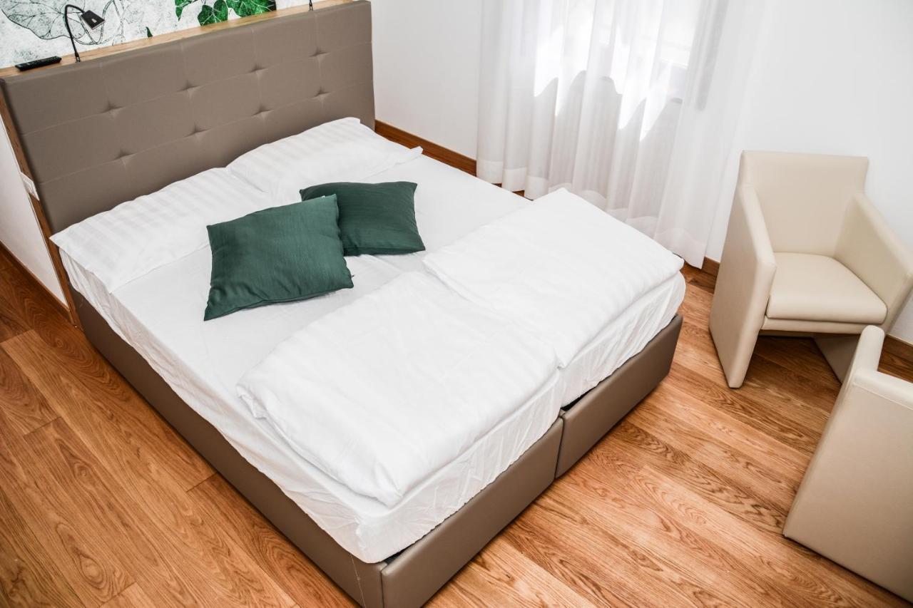 Villa Torbole 토르볼레 외부 사진