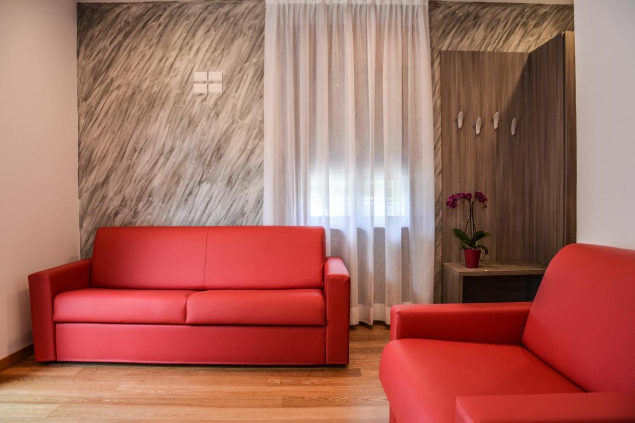 Villa Torbole 토르볼레 외부 사진