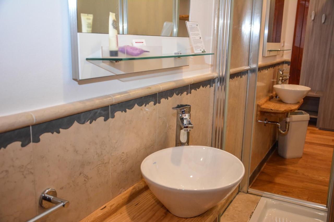 Villa Torbole 토르볼레 외부 사진