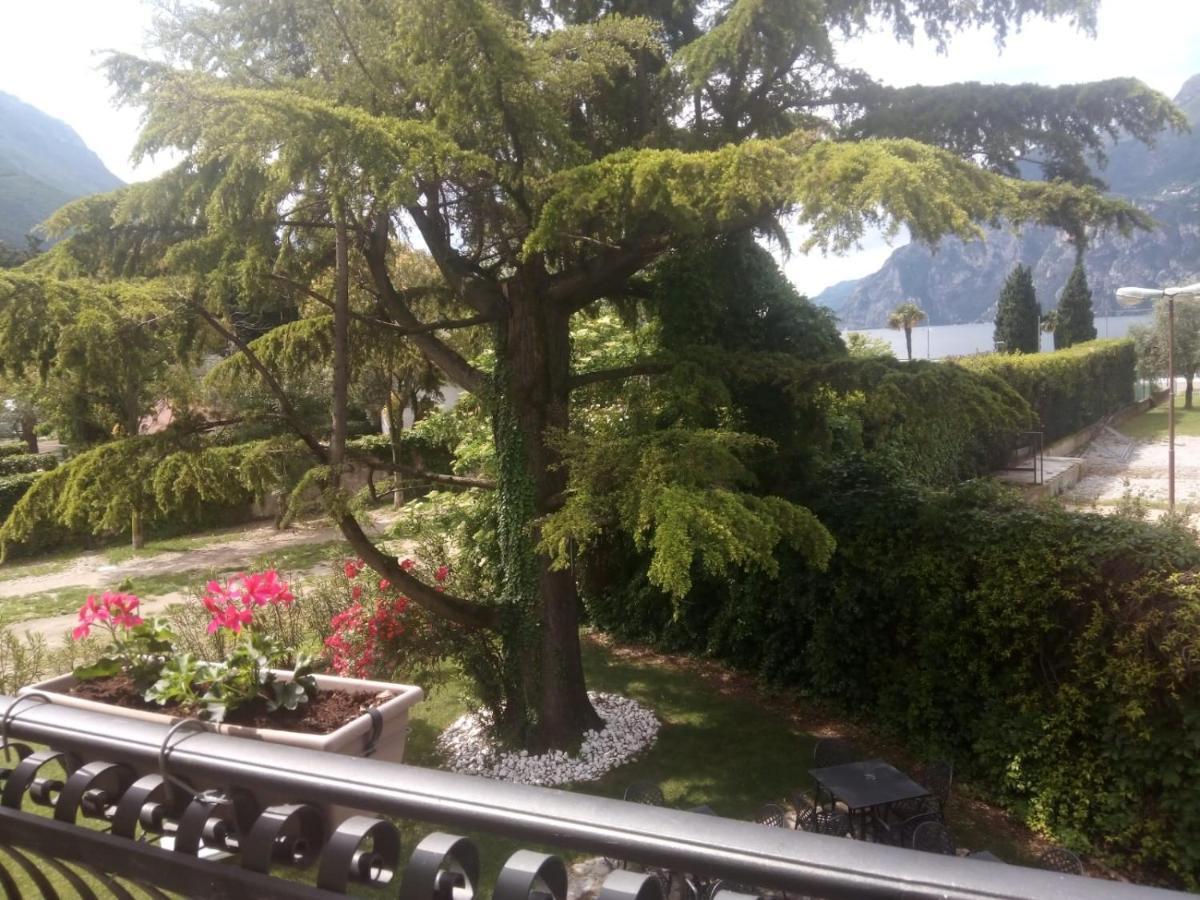 Villa Torbole 토르볼레 외부 사진